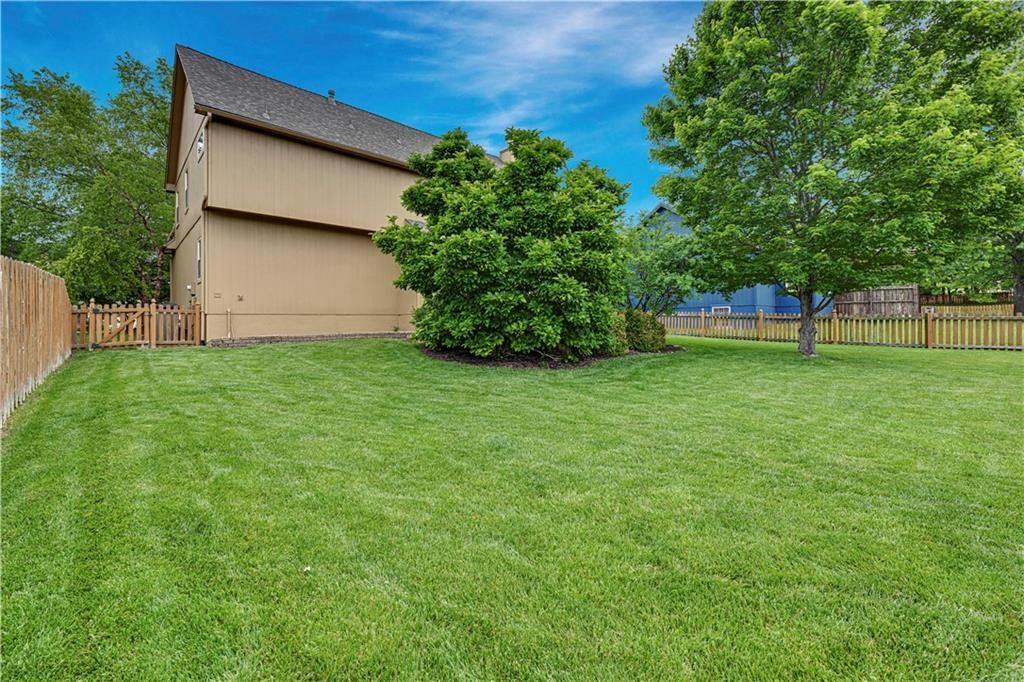 17519 W 157th Terrace — photo 42