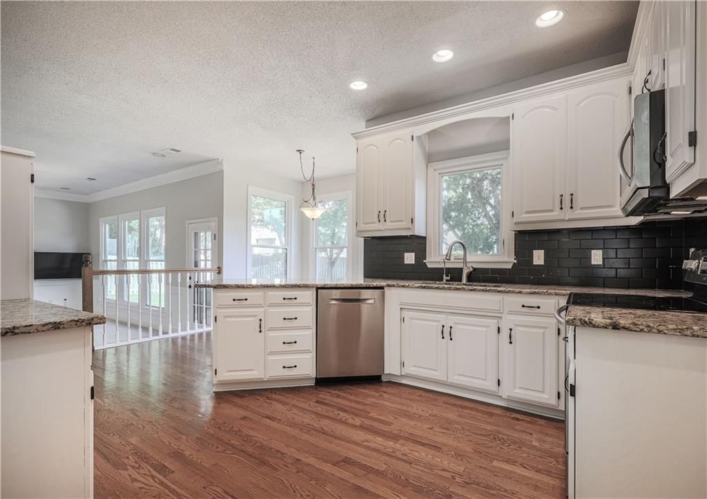 11600 W 117th Terrace — photo 4