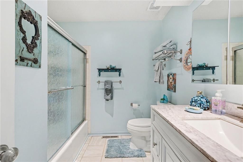 1930 E Sunvale Drive — photo 17