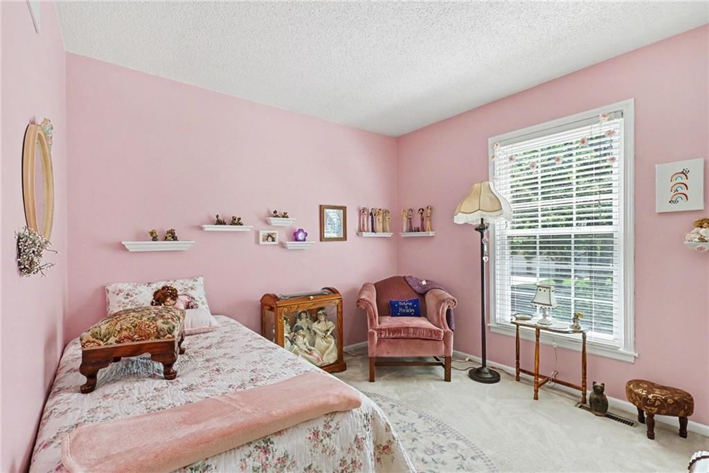 1930 E Sunvale Drive — photo 18
