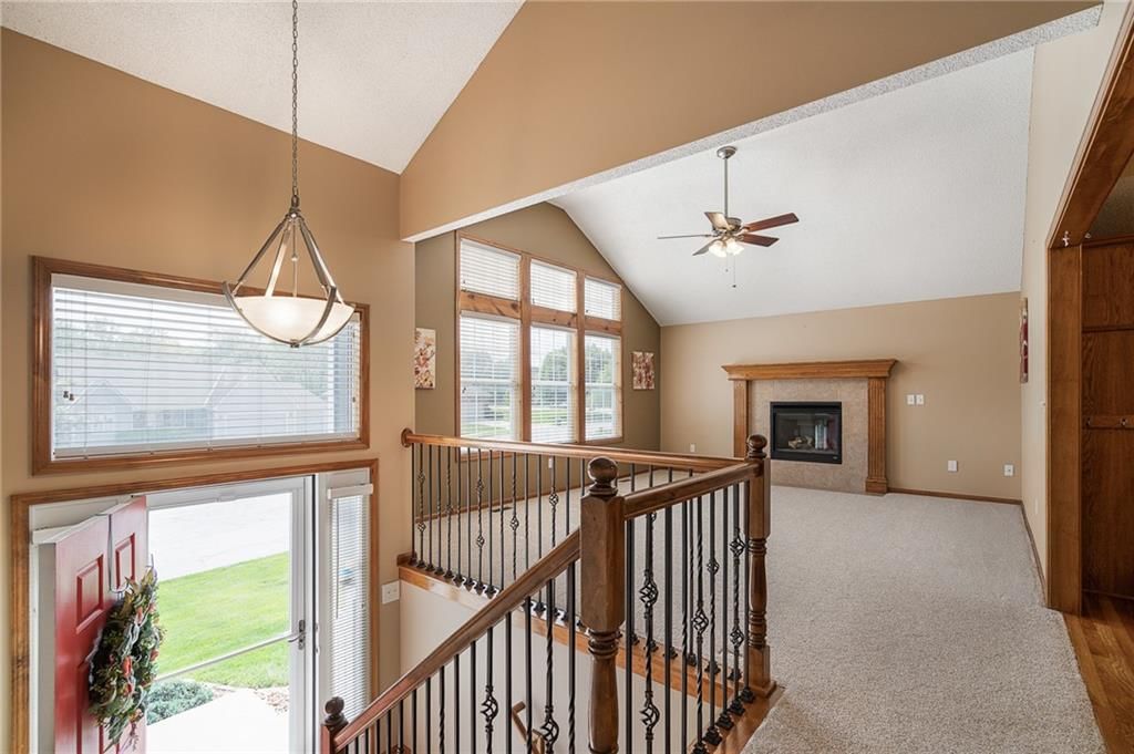 108 NE Topaz Drive — photo 5