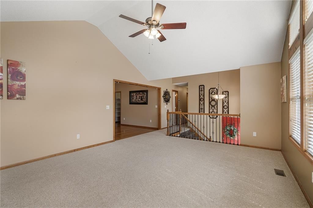 108 NE Topaz Drive — photo 10