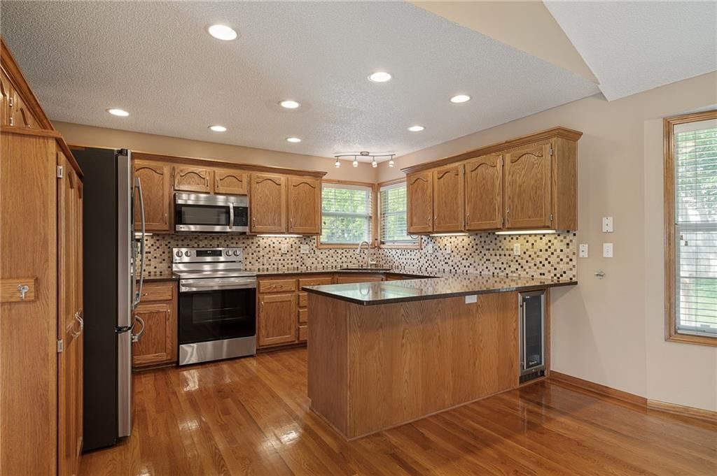 108 NE Topaz Drive — photo 14