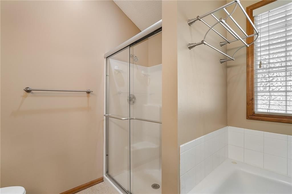 108 NE Topaz Drive — photo 26