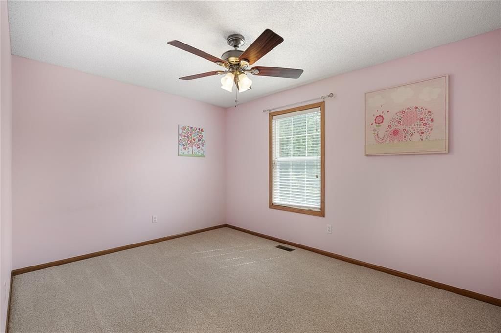 108 NE Topaz Drive — photo 29