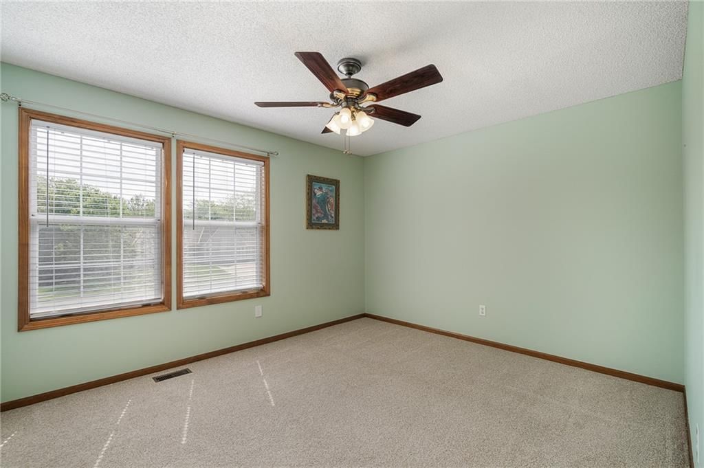 108 NE Topaz Drive — photo 32
