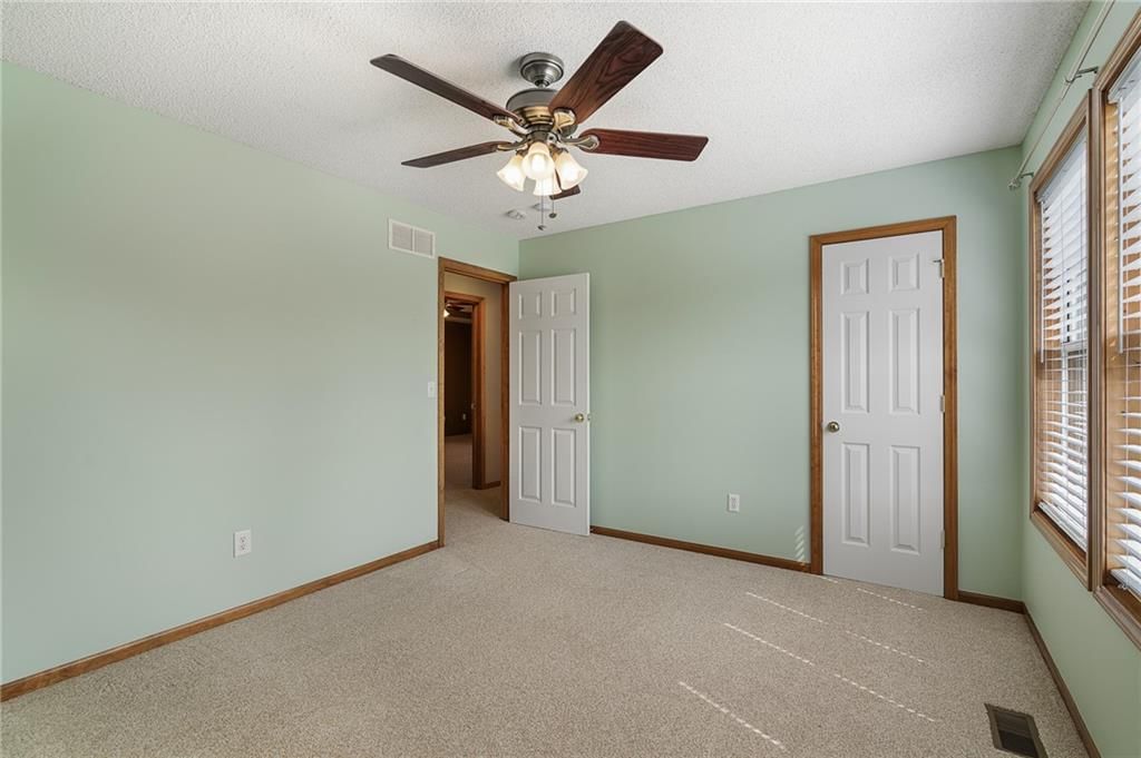 108 NE Topaz Drive — photo 33