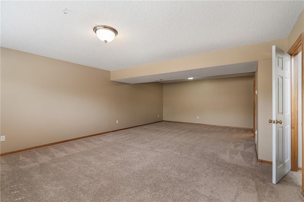 108 NE Topaz Drive — photo 35