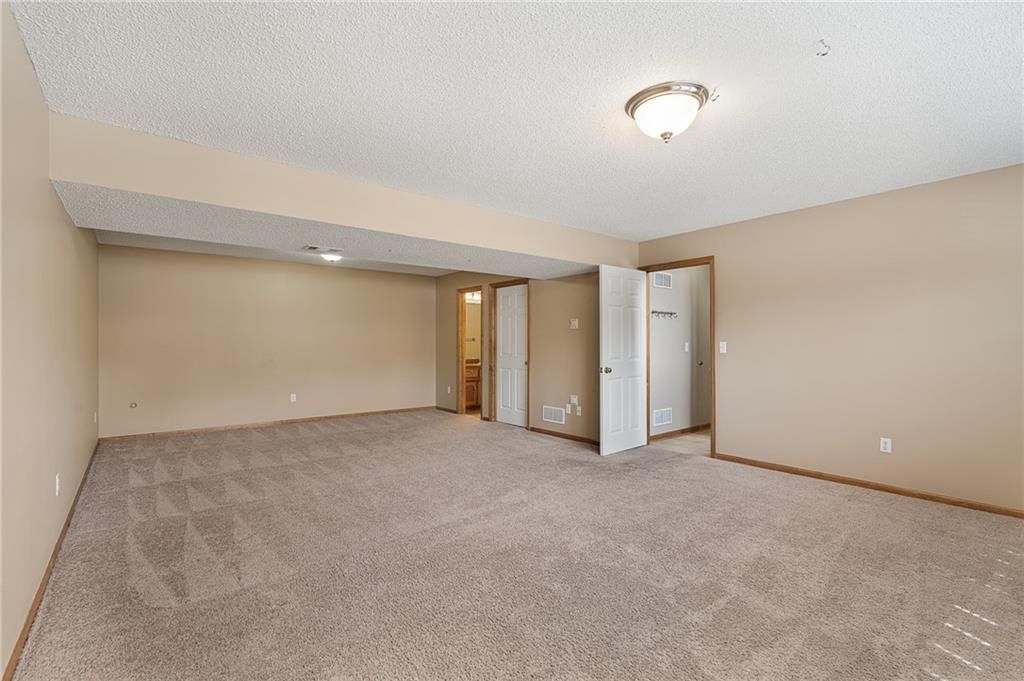 108 NE Topaz Drive — photo 37
