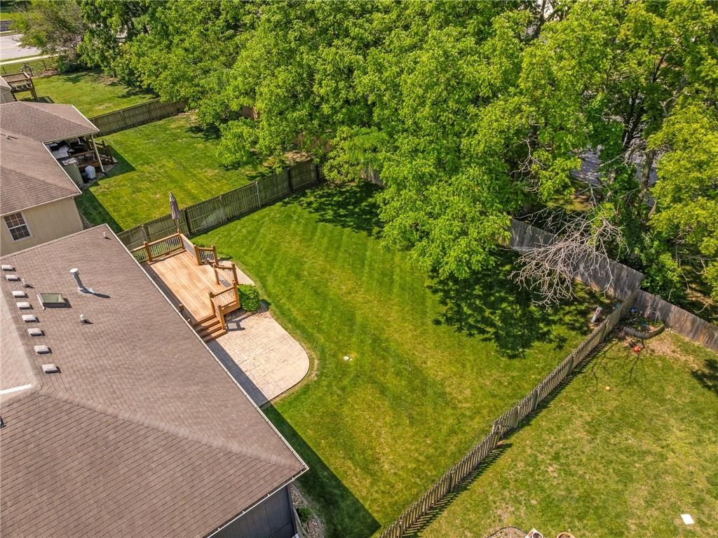 108 NE Topaz Drive — photo 49