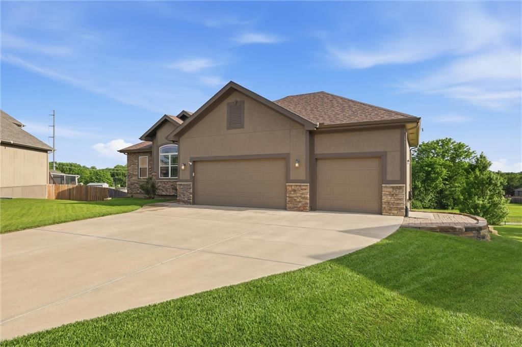 12337 Farrow Avenue — photo 3