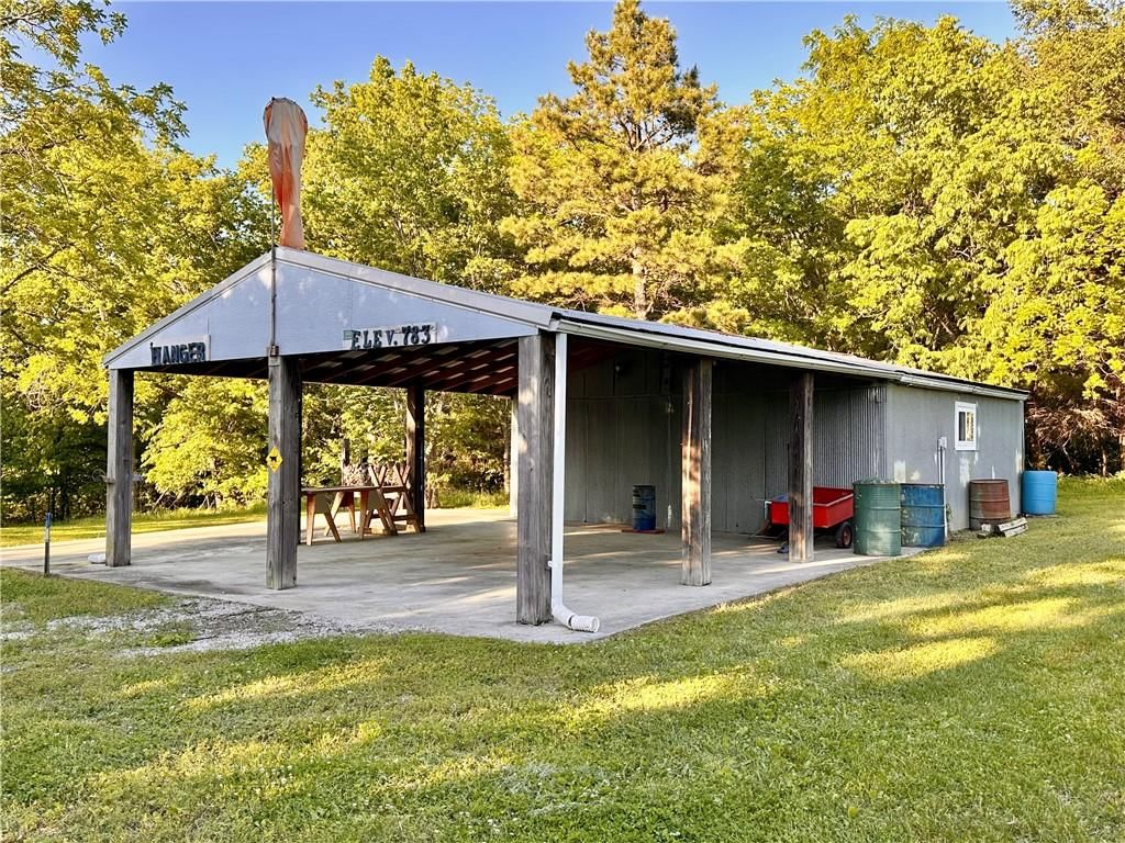 8830 SW 82 Highway SW — photo 28