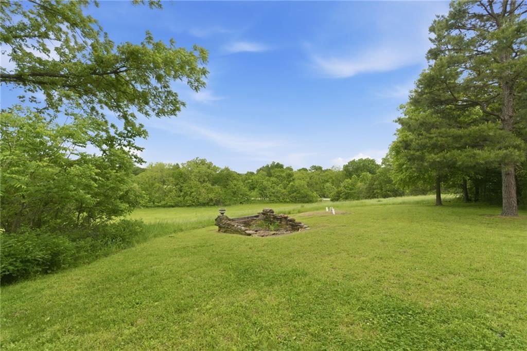 8830 SW 82 Highway SW — photo 32