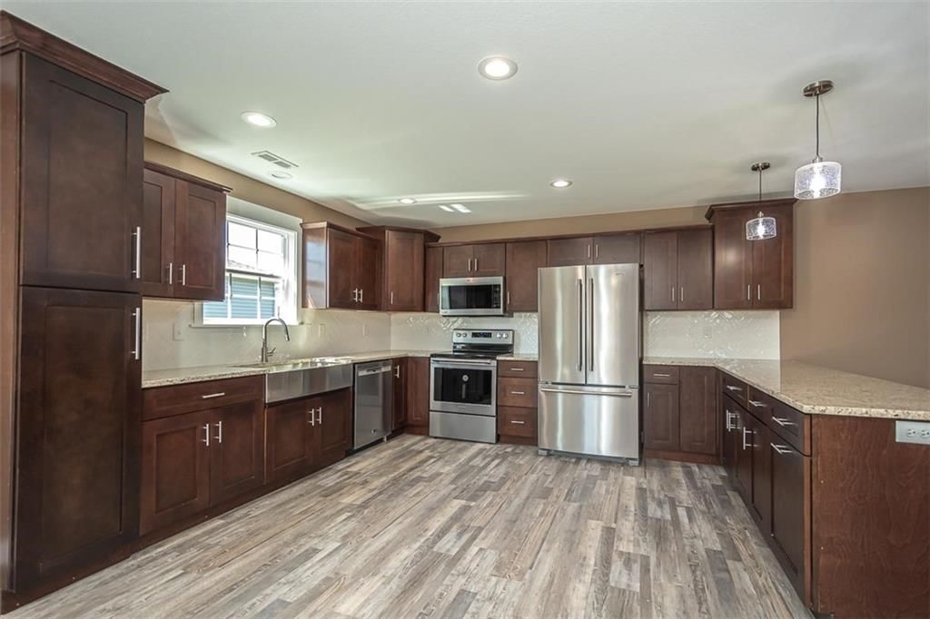 902 S Monroe Street — photo 6