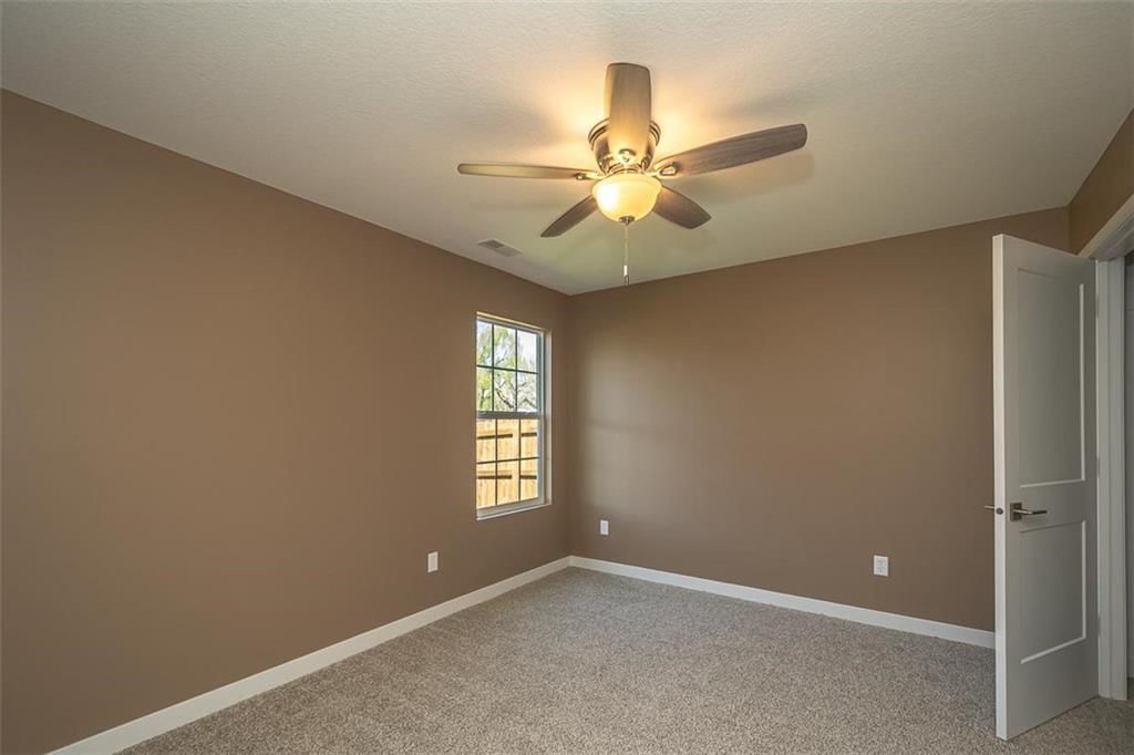 902 S Monroe Street — photo 26