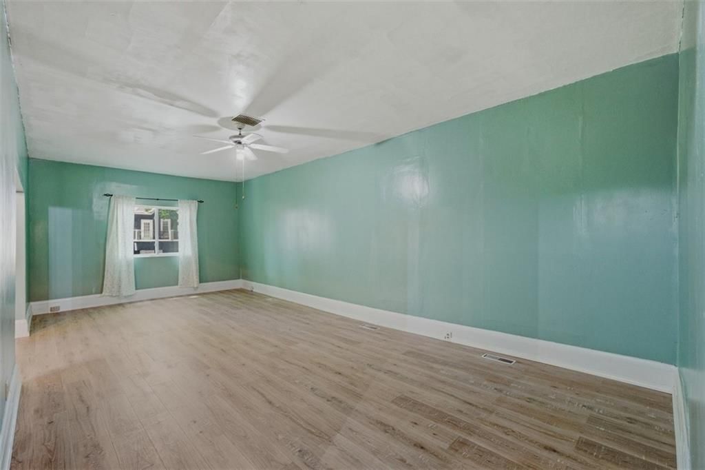 3510 Thompson Avenue — photo 6