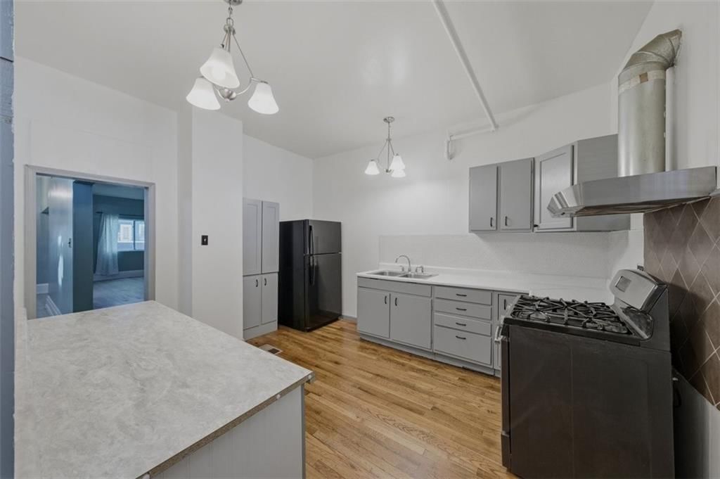 3510 Thompson Avenue — photo 11