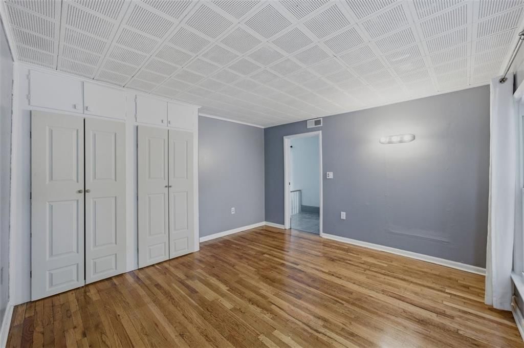 3510 Thompson Avenue — photo 17