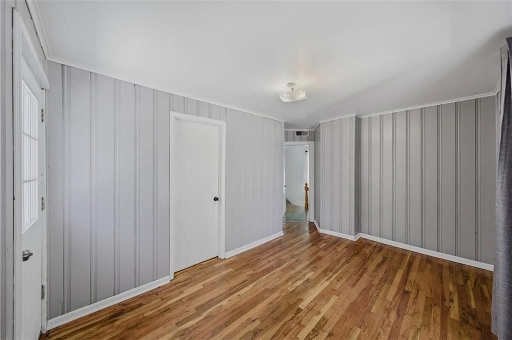 3510 Thompson Avenue — photo 20