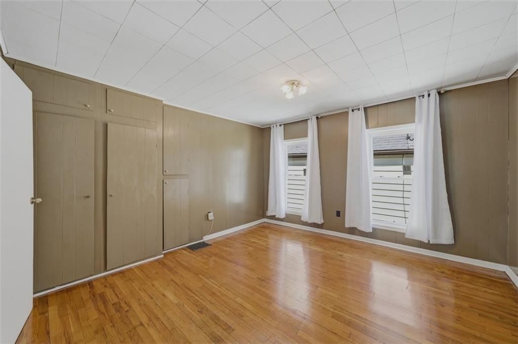 3510 Thompson Avenue — photo 22
