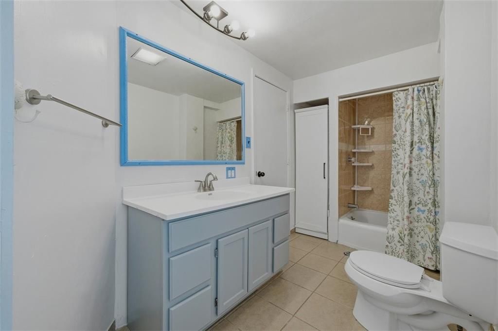 3510 Thompson Avenue — photo 24