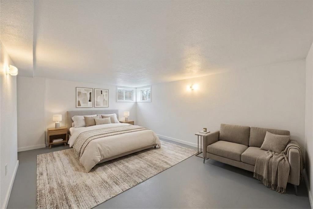 3510 Thompson Avenue — photo 26