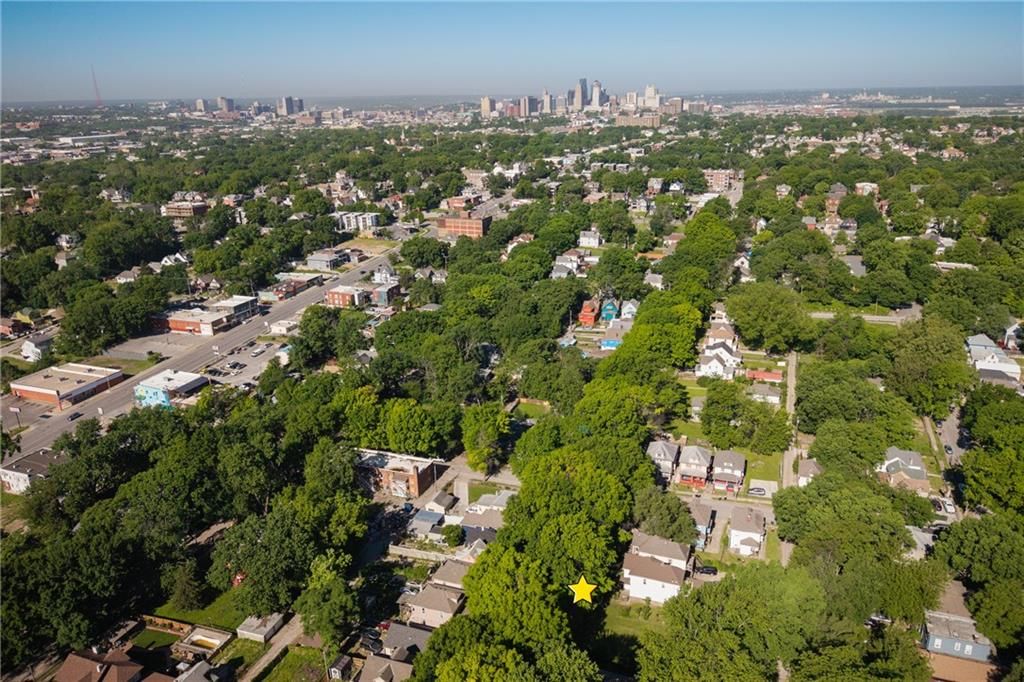 3510 Thompson Avenue — photo 34