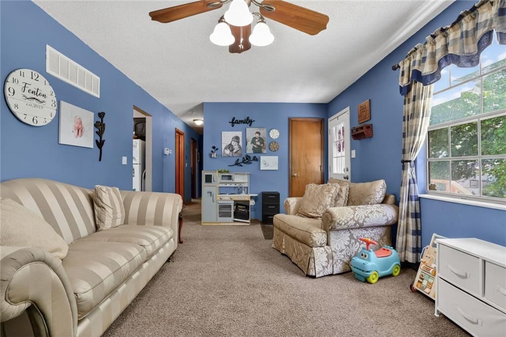216 SW 21st Street — photo 2