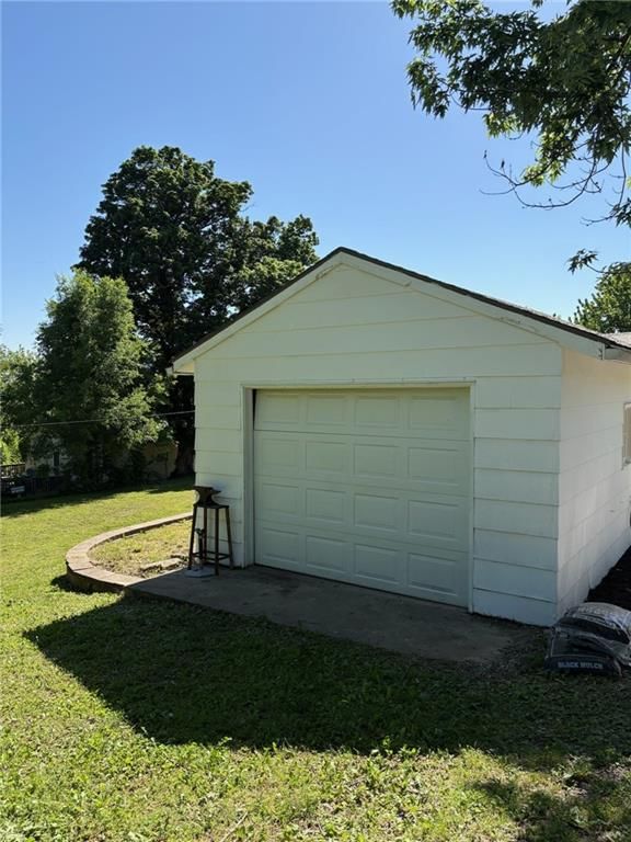 625 Summit Street — photo 25