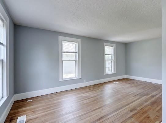 1511 W Walnut Street — photo 5