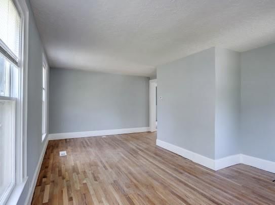 1511 W Walnut Street — photo 7
