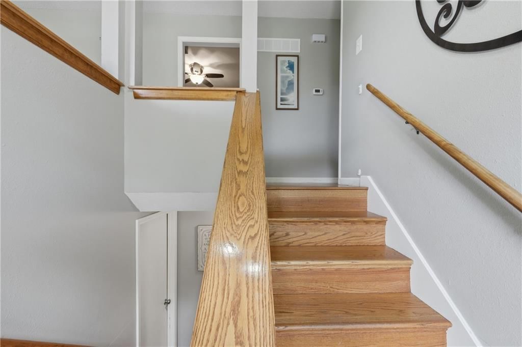 126 Beach Drive — photo 3