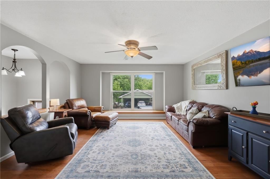 126 Beach Drive — photo 4