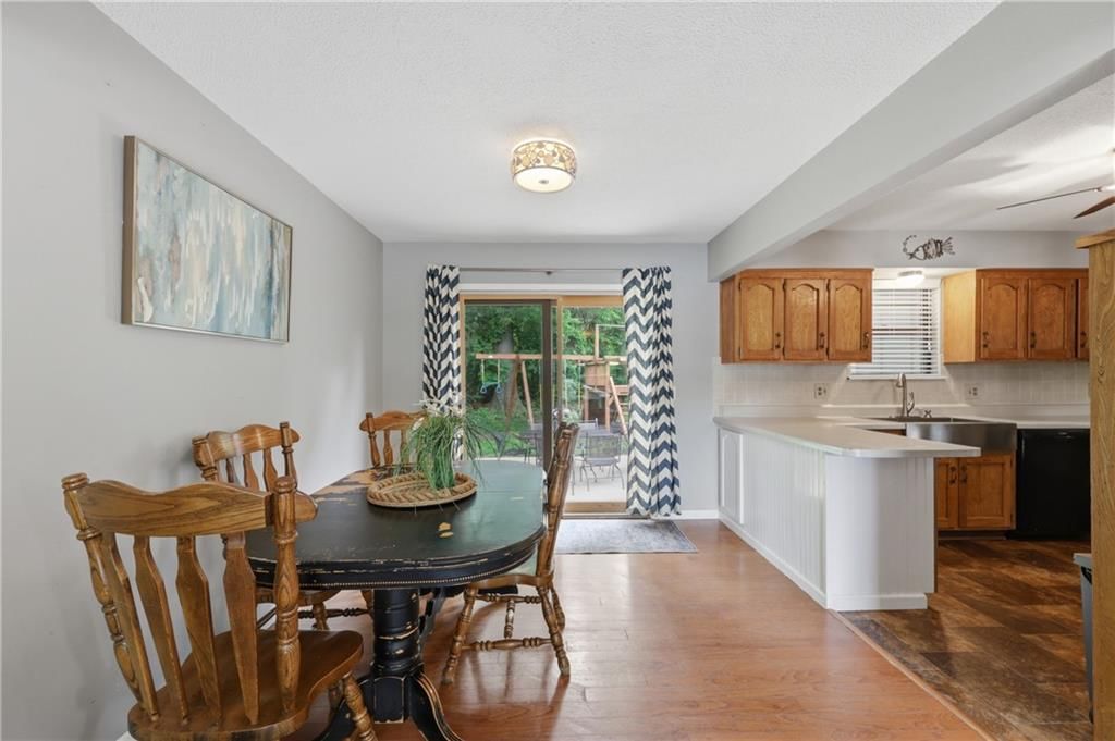 126 Beach Drive — photo 7