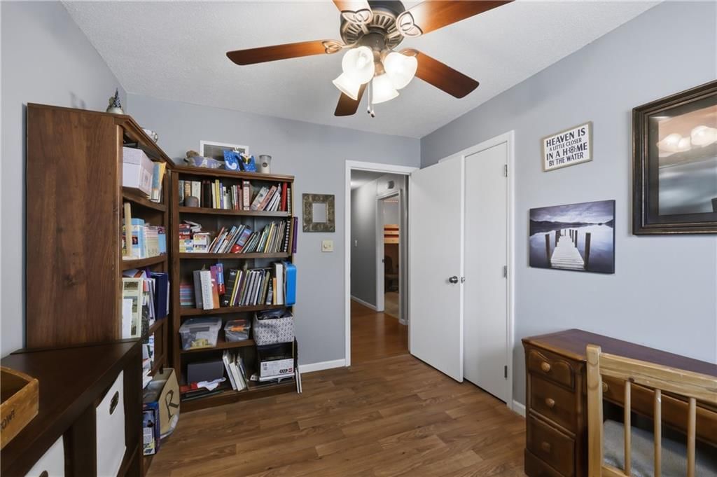 126 Beach Drive — photo 12