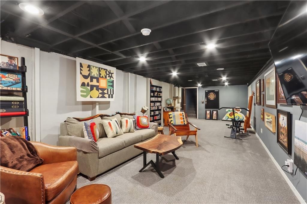 1214 W Gregory Boulevard — photo 23
