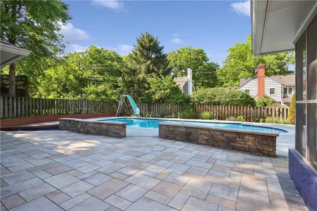 1214 W Gregory Boulevard — photo 30
