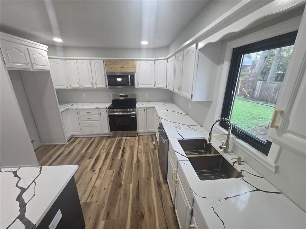 4801 NE Sherwood Drive — photo 9