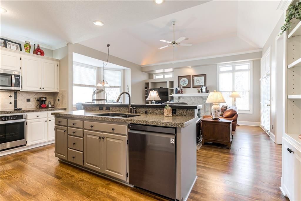 12715 Grant Street — photo 9
