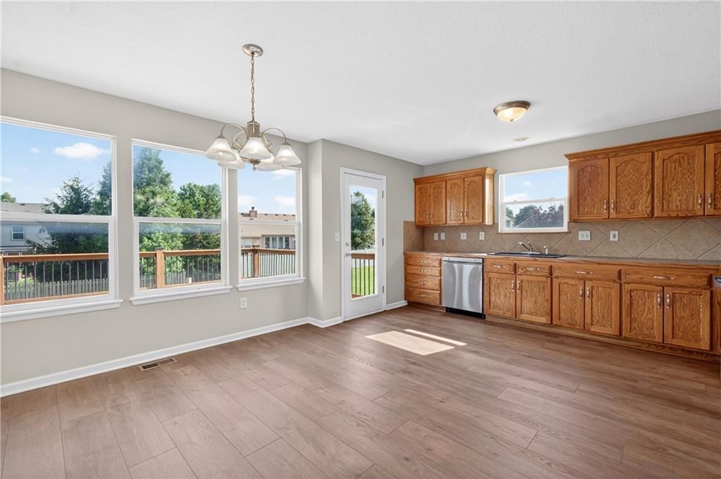 20565 W 220th Terrace — photo 8