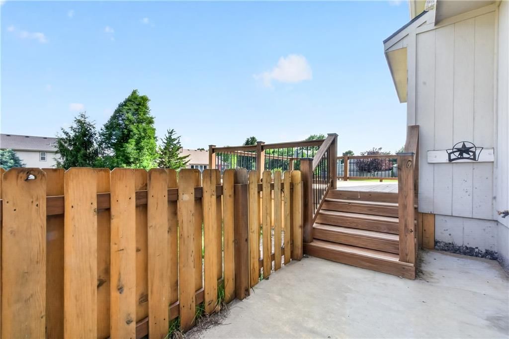 20565 W 220th Terrace — photo 26