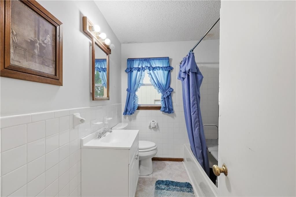 3207 S Vermont Avenue — photo 10