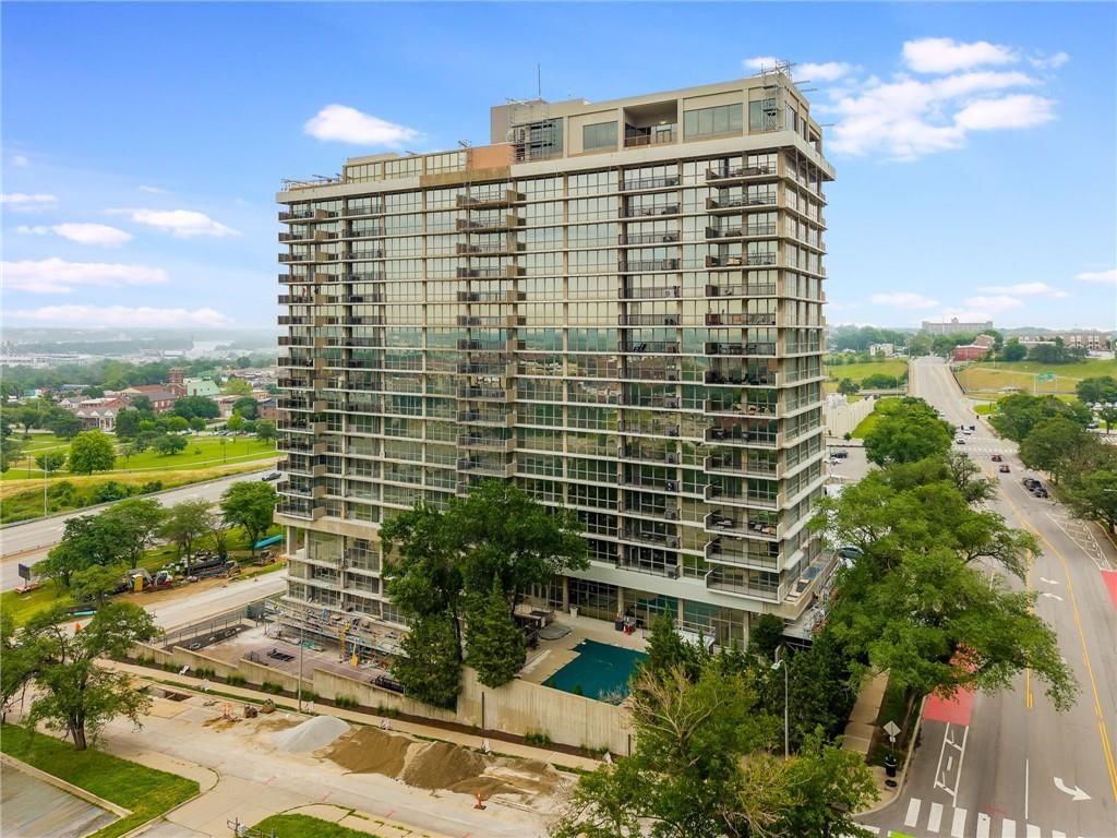 600 Admiral Boulevard — photo 4