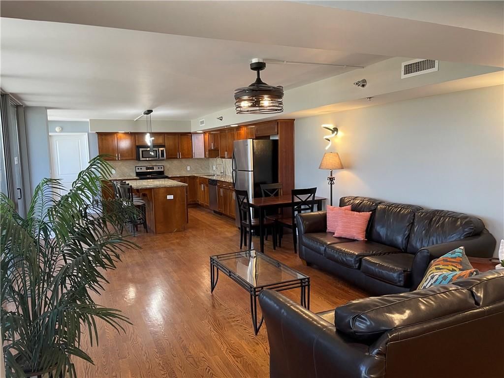 600 Admiral Boulevard — photo 11
