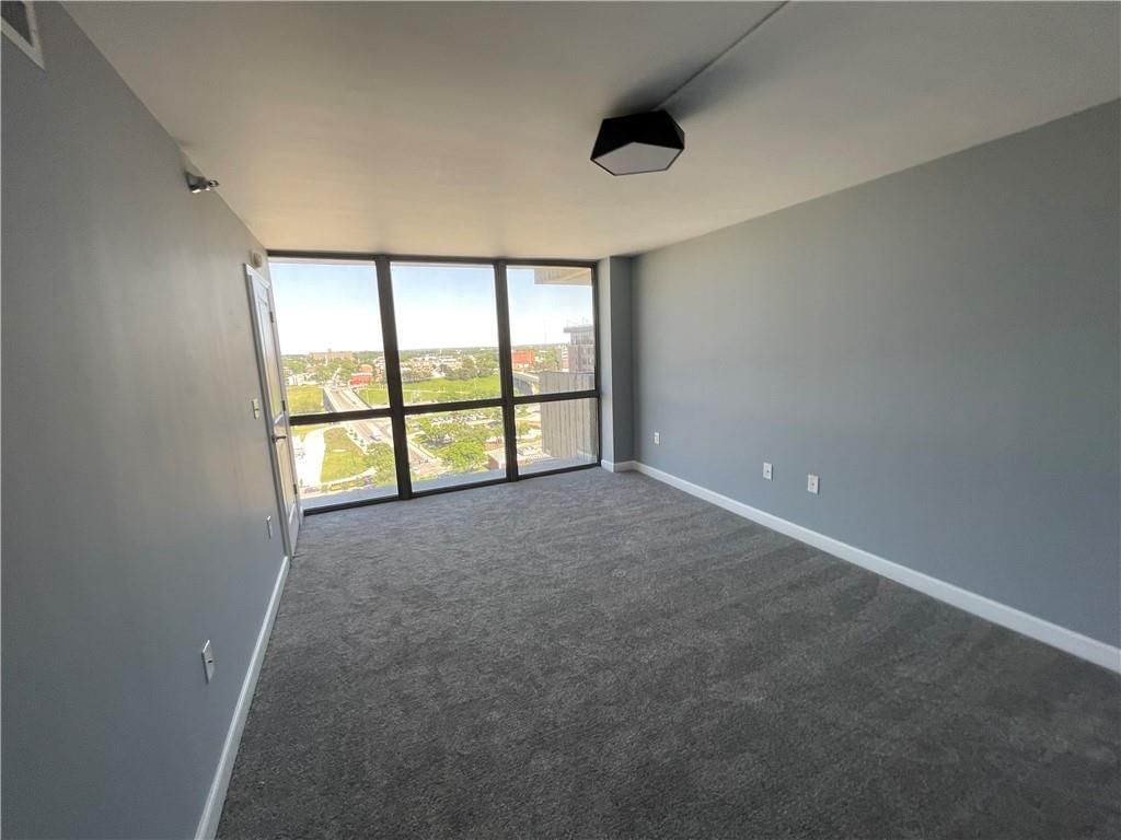 600 Admiral Boulevard — photo 15