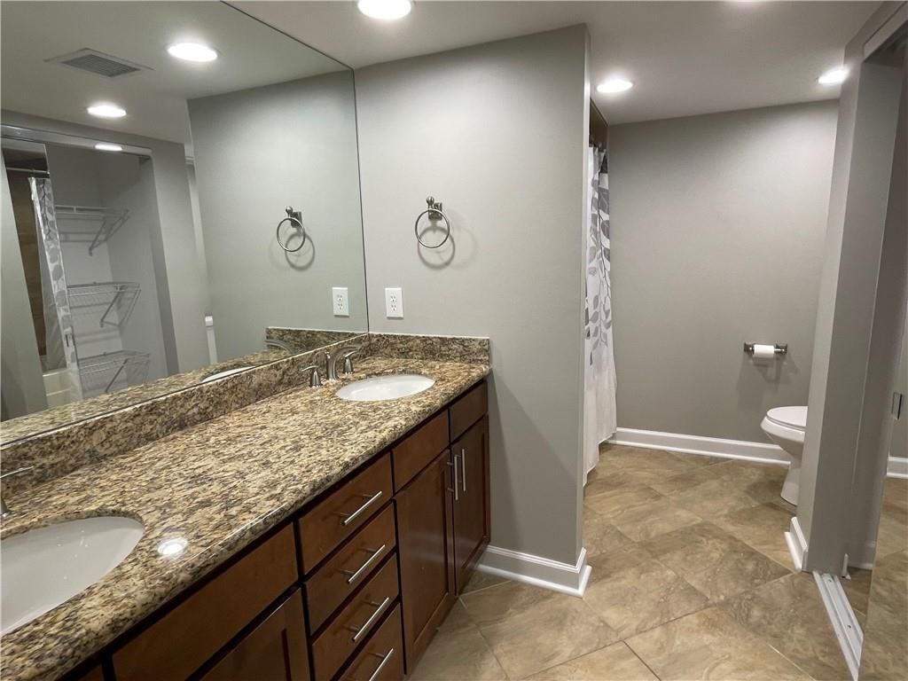 600 Admiral Boulevard — photo 16