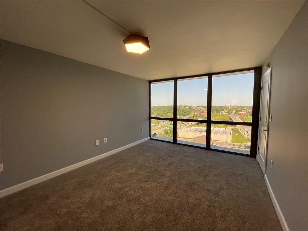 600 Admiral Boulevard — photo 17