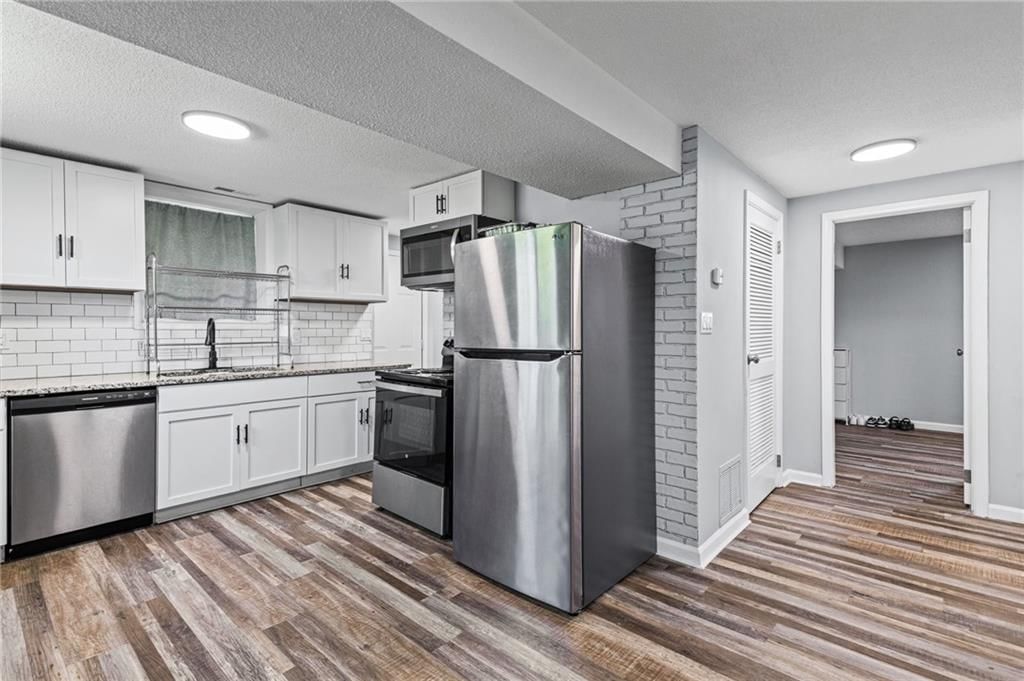 914 N Arrowhead Drive — photo 11