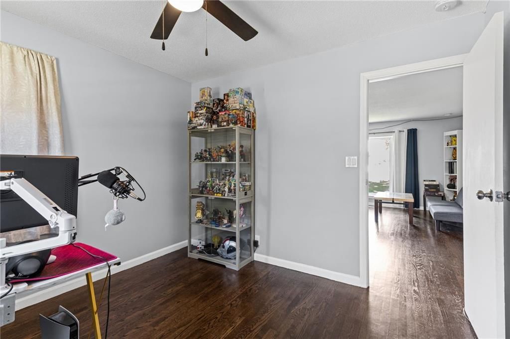 914 N Arrowhead Drive — photo 16