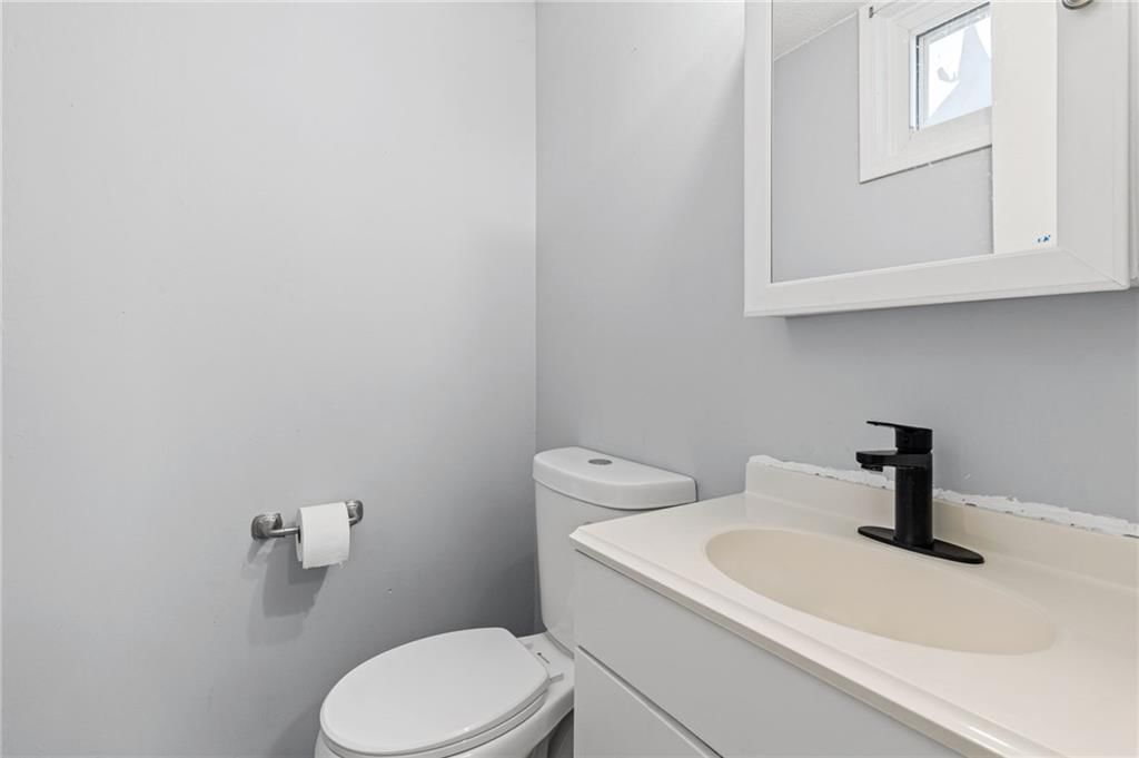 914 N Arrowhead Drive — photo 28
